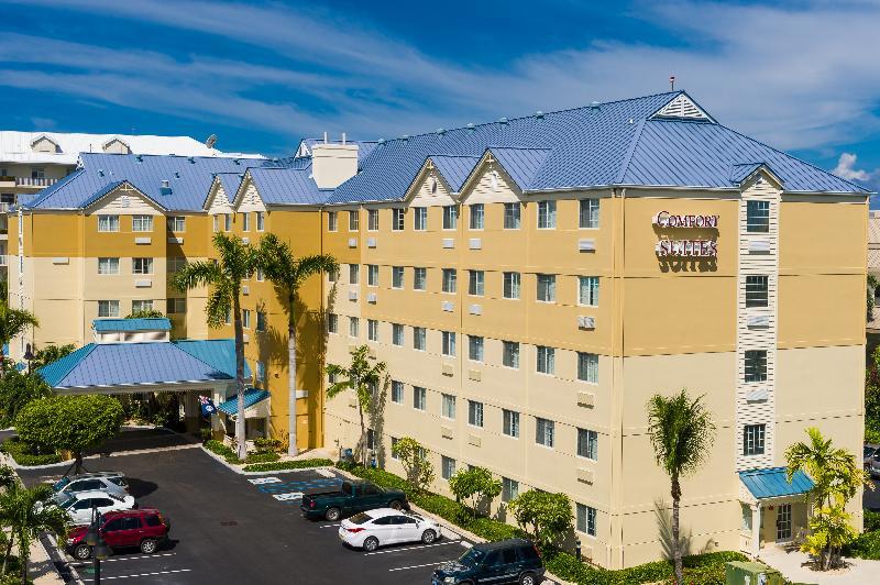 Hampton By Hilton Grand Cayman Seven Mile Beach George Town Kültér fotó